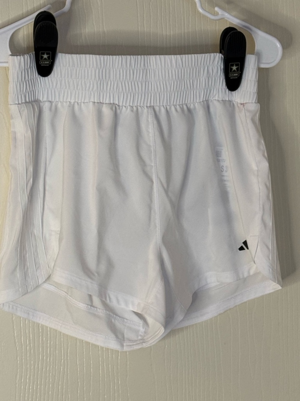 Adidas Women's shorts Pacer Bright White Size Small 3" inseam